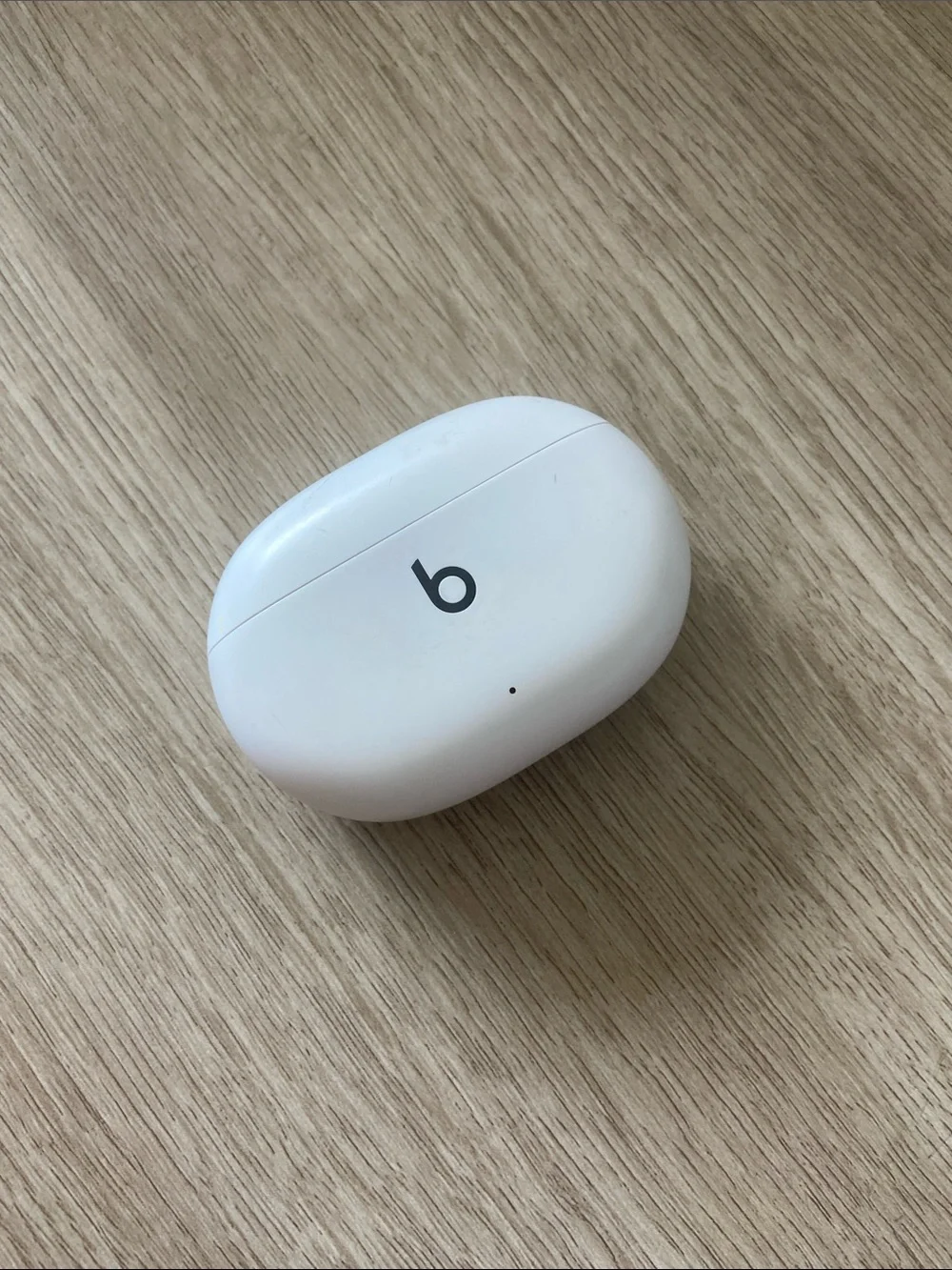 Beats by Dre True Wireless Earbuds Charging Case - White